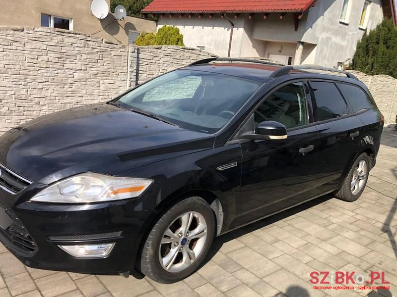 2011' Ford Mondeo photo #1