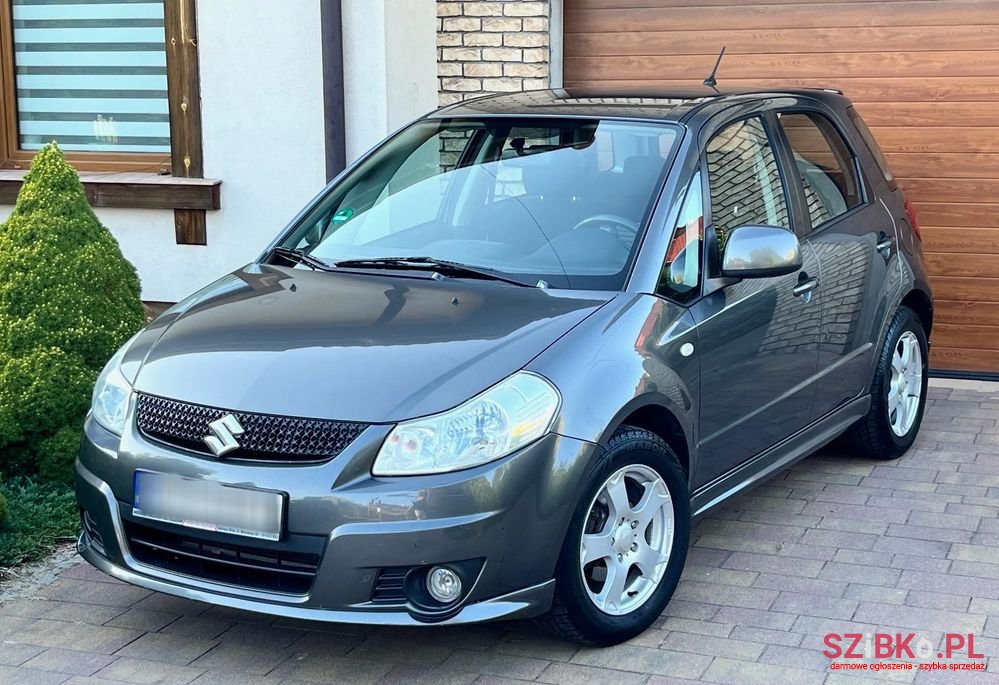 2010' Suzuki SX4 1.6 Premium photo #1