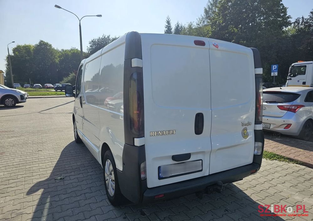 2006' Renault Trafic Dci L2H1 photo #3