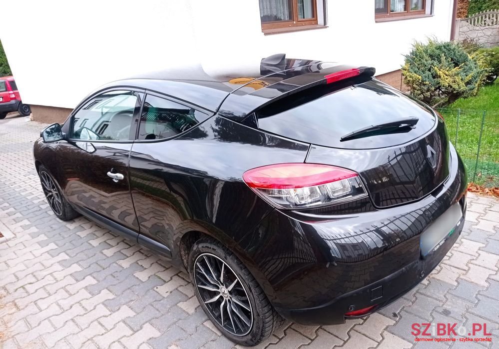 2009' Renault Megane photo #5