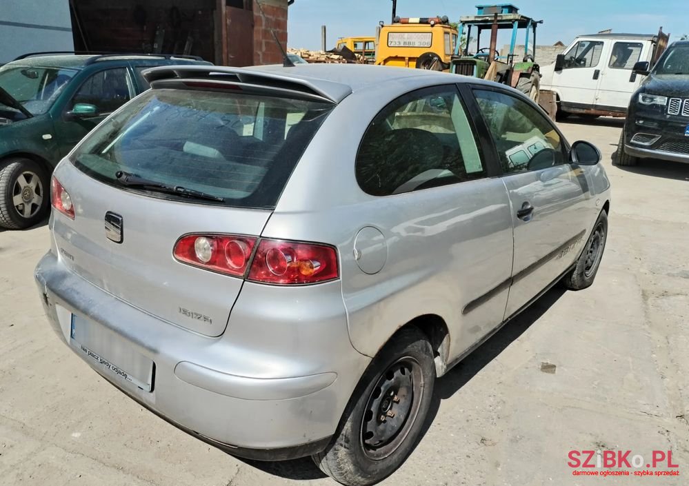 2002' SEAT Ibiza photo #4