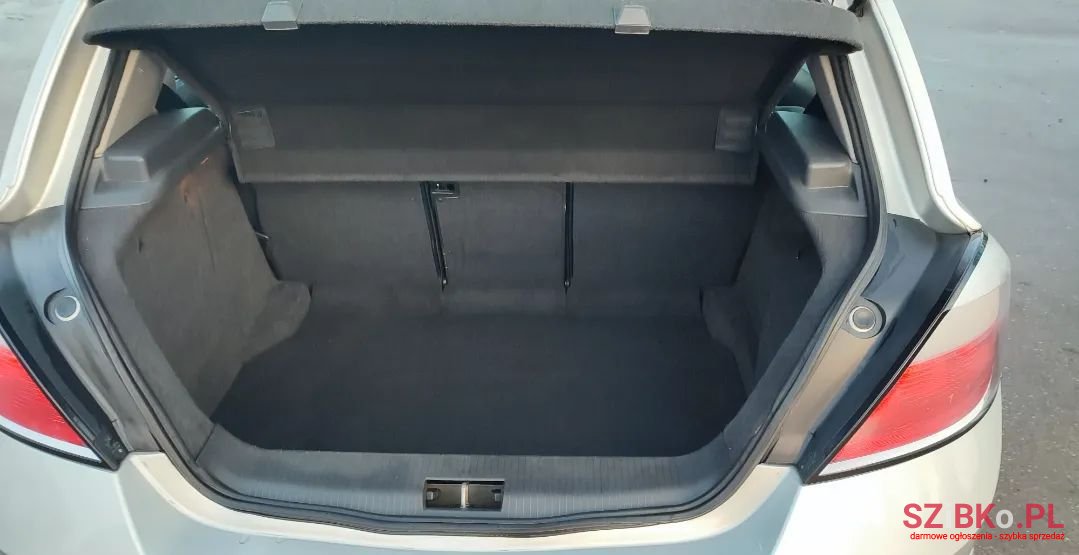 2004' Opel Astra photo #5