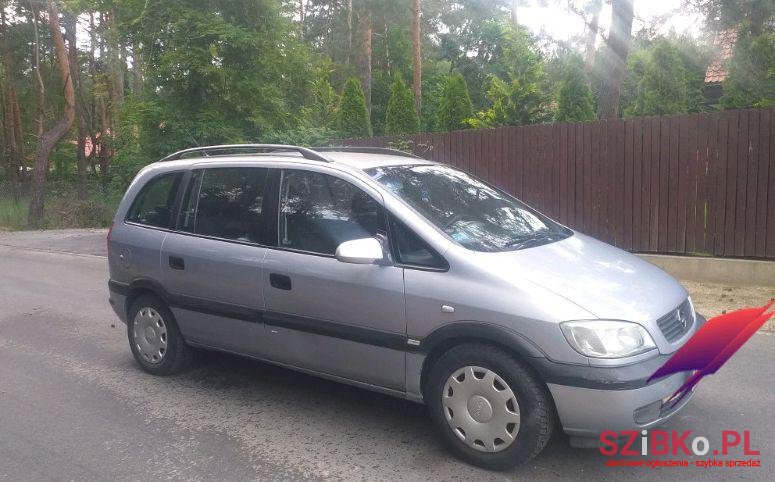 2001' Opel Zafira photo #1