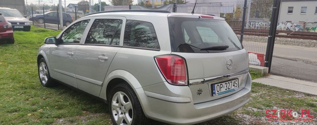 2006' Opel Astra photo #4
