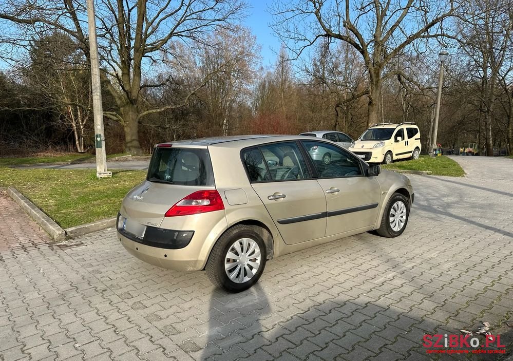 2006' Renault Megane photo #2