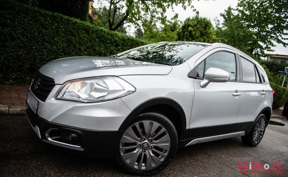 2015' Suzuki SX4 S-Cross photo #1