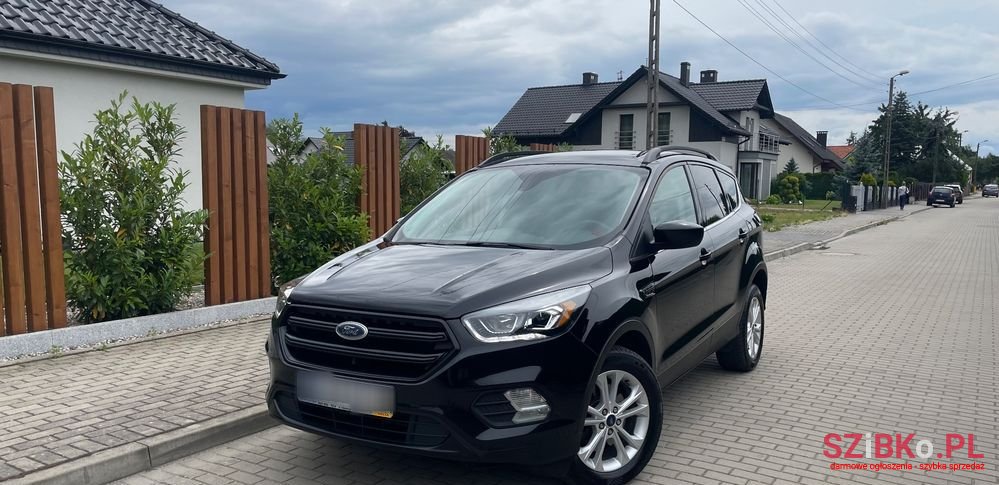 2017' Ford Kuga photo #2