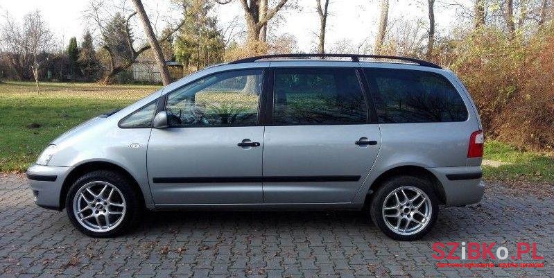 2004' Ford Galaxy photo #1