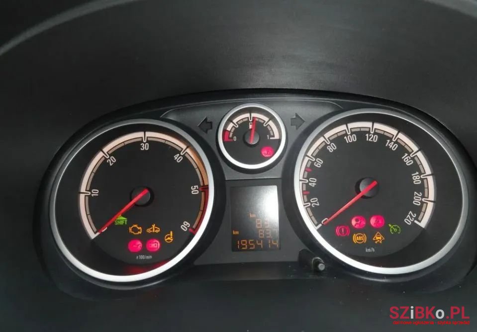 2012' Opel Corsa photo #5