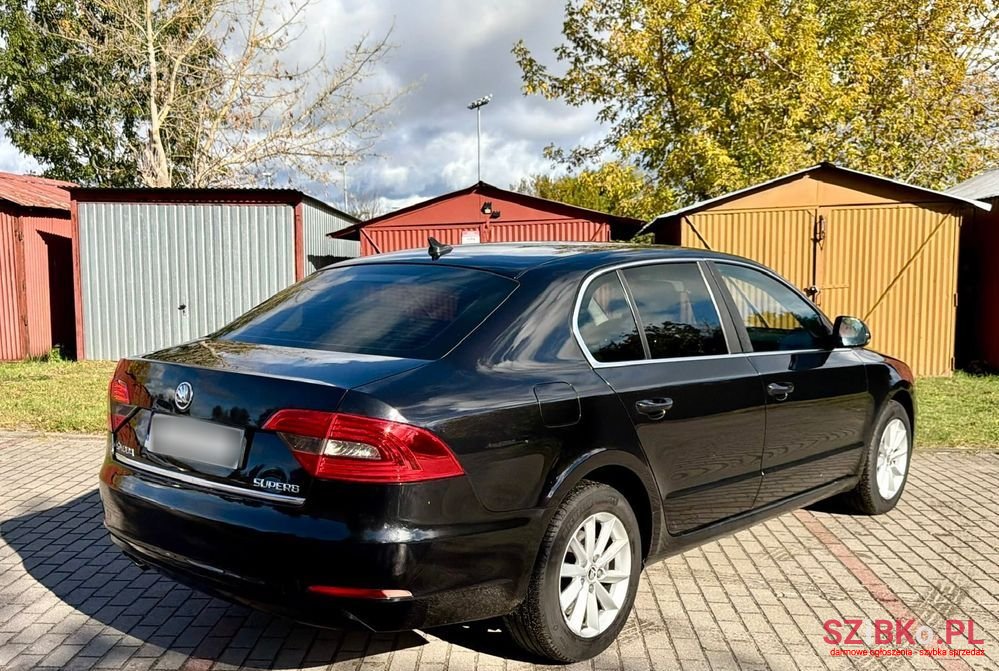 2014' Skoda Superb 2.0 Tdi Business photo #2