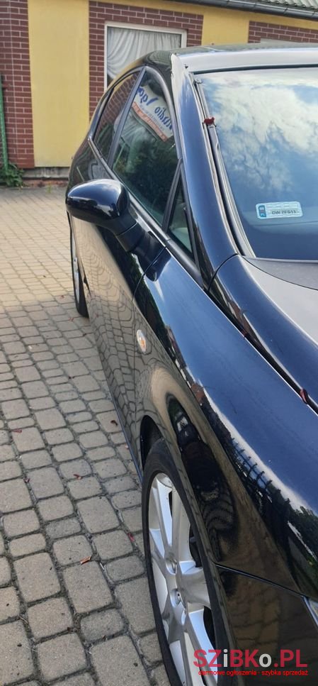 2008' SEAT Leon photo #4