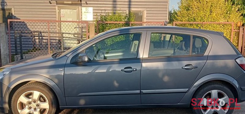 2006' Opel Astra 1.7 Cdti Elegance photo #6