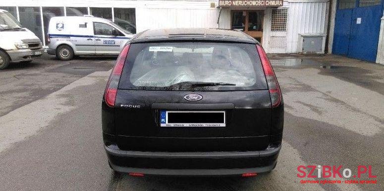 2007' Ford Focus photo #2