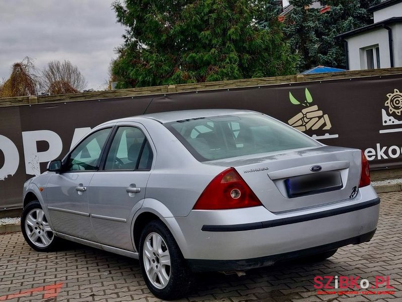 2001' Ford Mondeo 1.8 Ghia photo #4