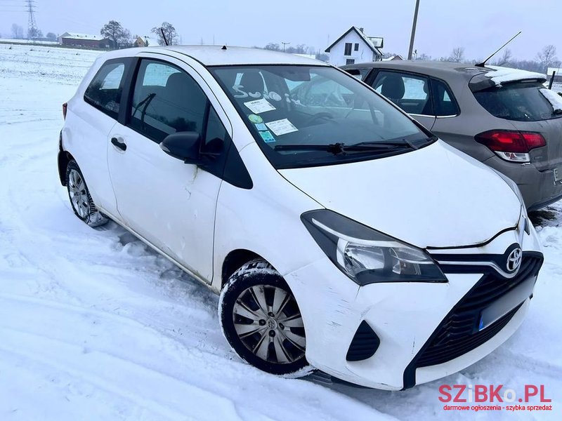 2015' Toyota Yaris 1.4 D-4D photo #1