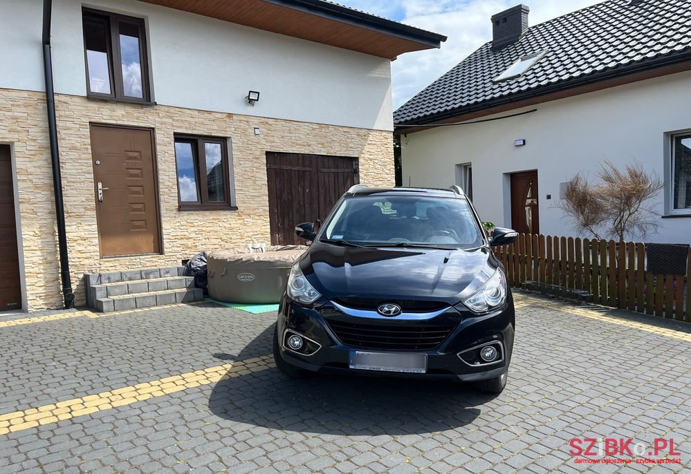 2011' Hyundai ix35 photo #2