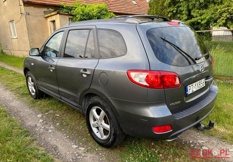 2009' Hyundai Santa Fe photo #5