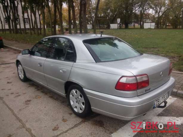 2000' Opel Omega photo #2