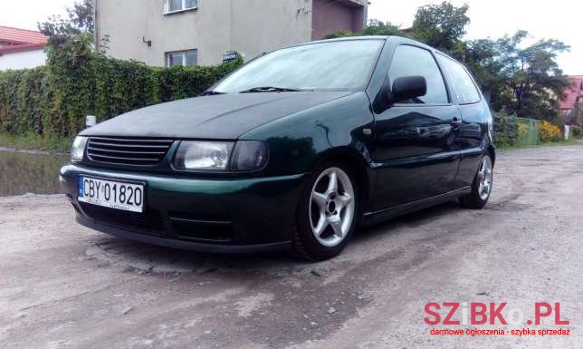 1999' Volkswagen Polo photo #1
