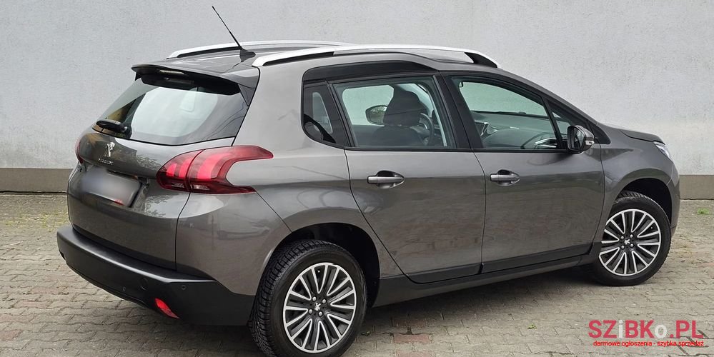 2019' Peugeot 2008 photo #5