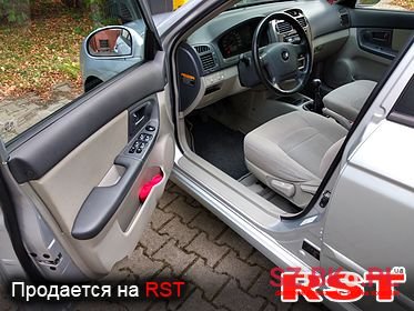 2005' Kia Cerato photo #2