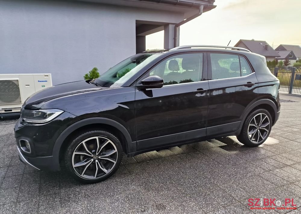 2022' Volkswagen T-Cross 1.0 Tsi Style photo #2