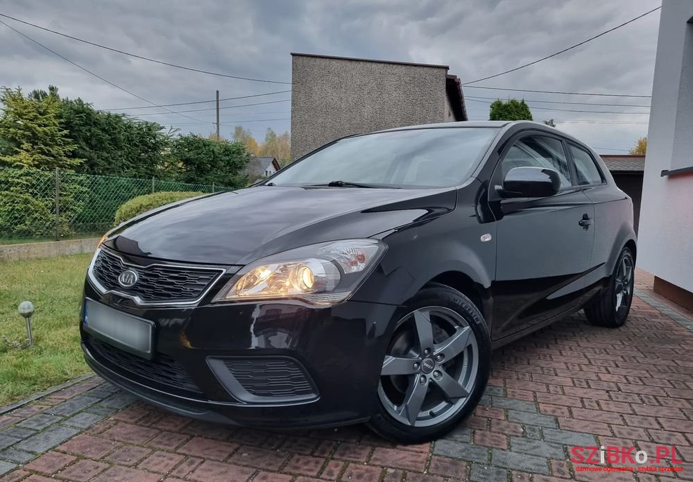 2012' Kia Proceed photo #1