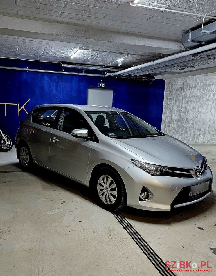2015' Toyota Auris 1.33 Vvt-I Life photo #5