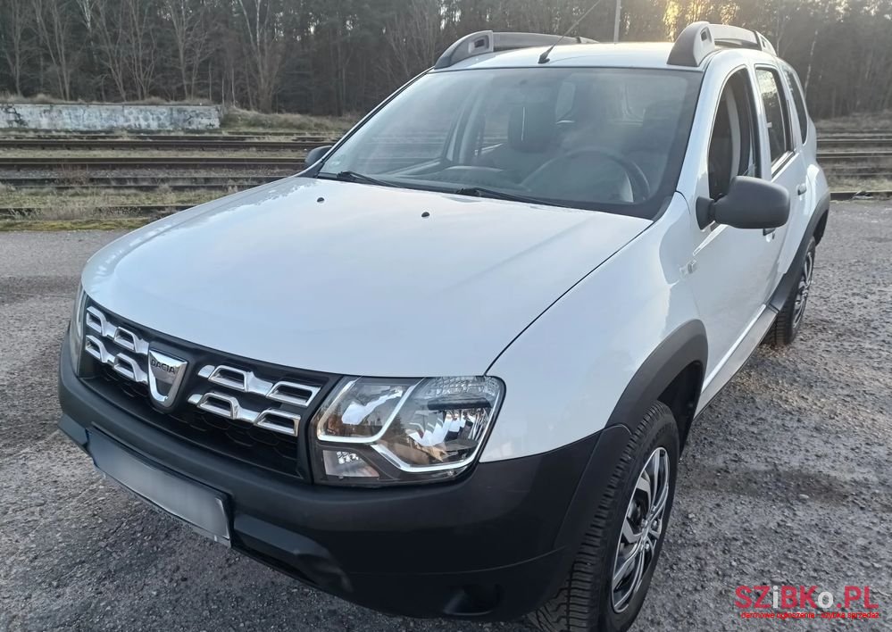 2014' Dacia Duster 1.6 16V 4X2 photo #1