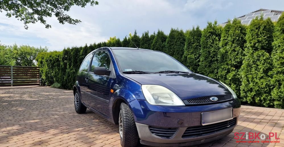 2004' Ford Fiesta photo #1