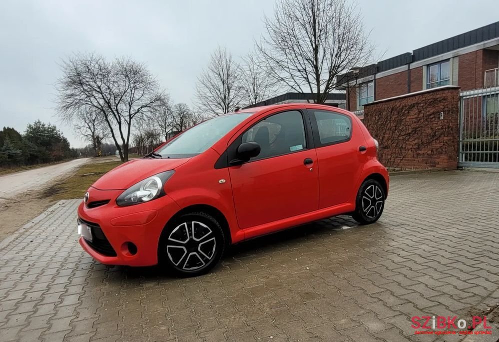 2013' Toyota Aygo photo #3
