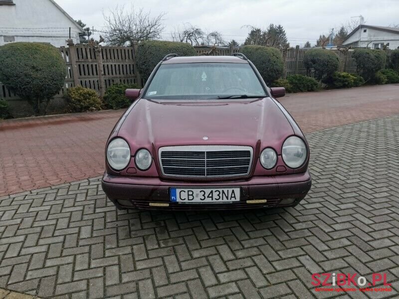 1996' Mercedes-Benz Klasa E photo #2
