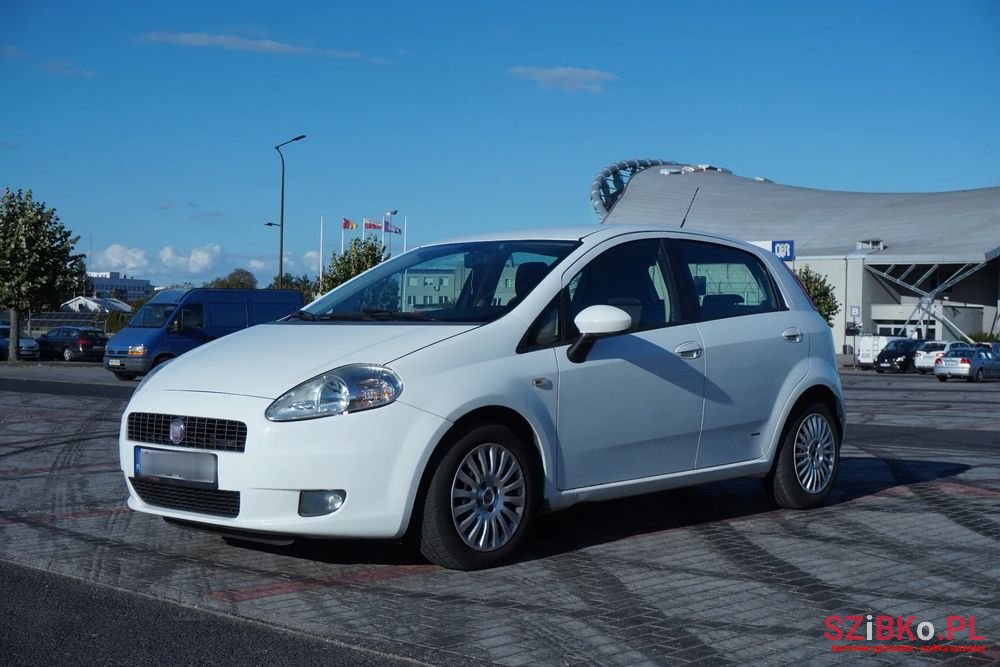 2008' Fiat Grande Punto photo #1