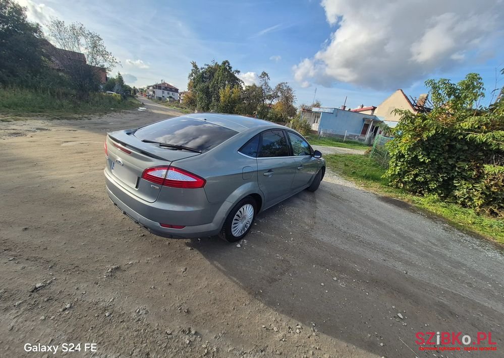 2007' Ford Mondeo Hatchback 07-10 photo #3