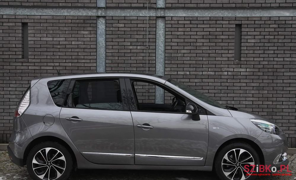 2015' Renault Scenic photo #5