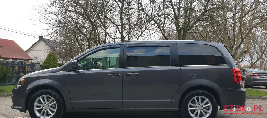 2019' Dodge Grand Caravan photo #4