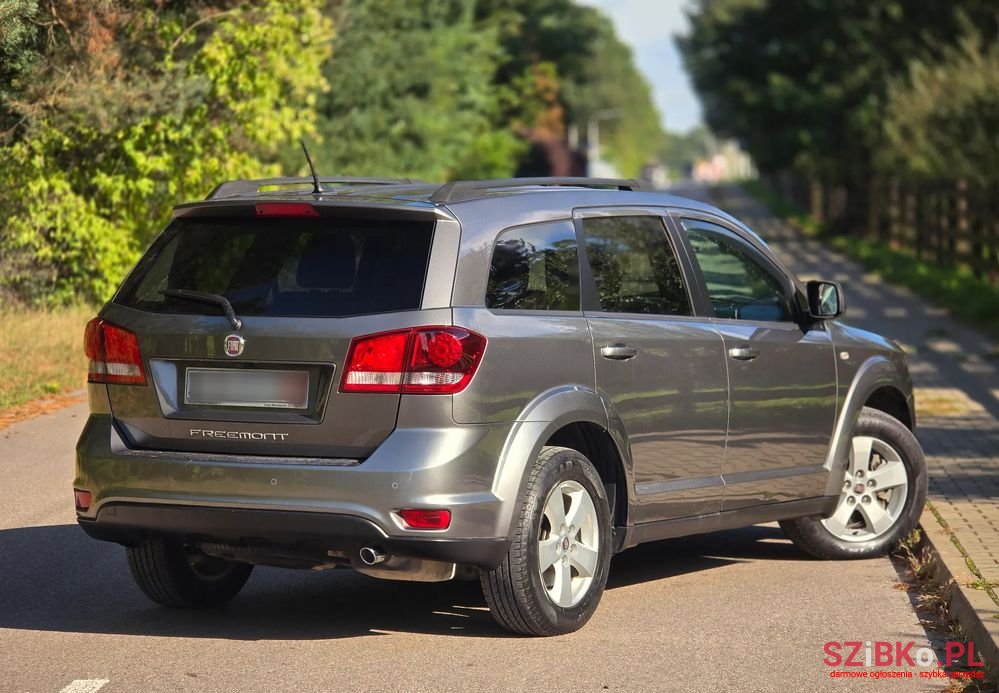 2013' Fiat Freemont 2.0 Multijet photo #3