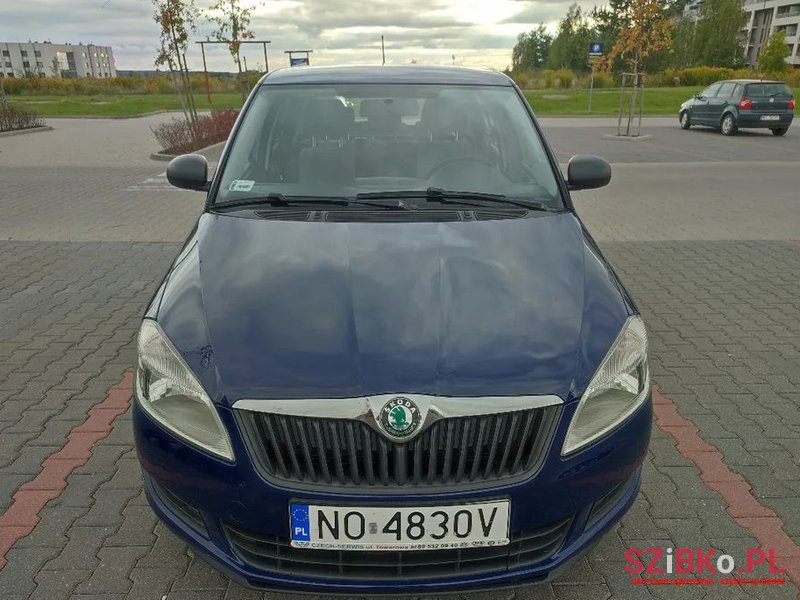 2012' Skoda Fabia photo #2