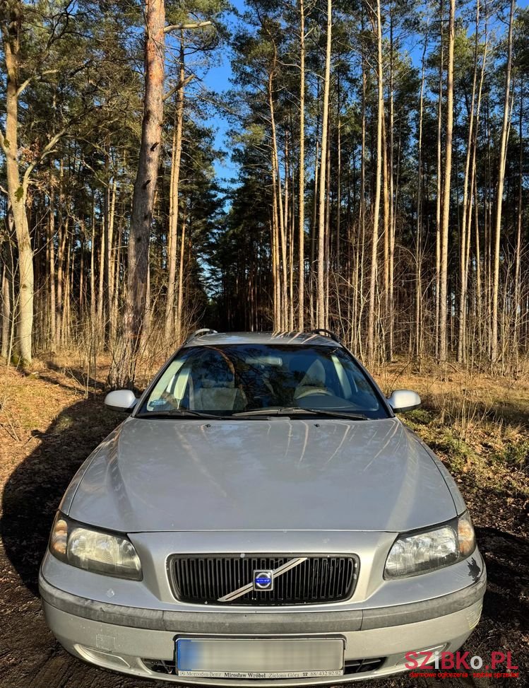 2002' Volvo V70 2.4 Silver Edition photo #3