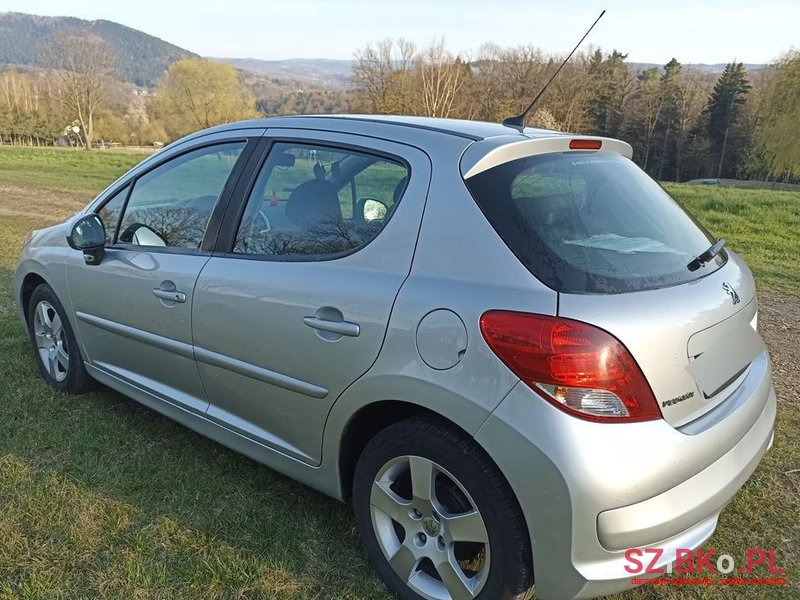 2008' Peugeot 207 1.6 Hdi 16V Trendy photo #3