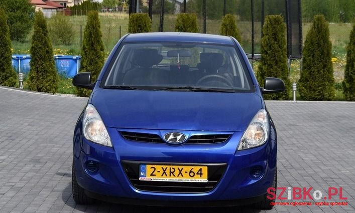 2009' Hyundai i20 photo #2