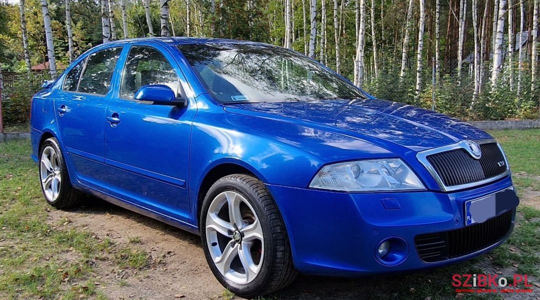2007' Skoda Octavia photo #2
