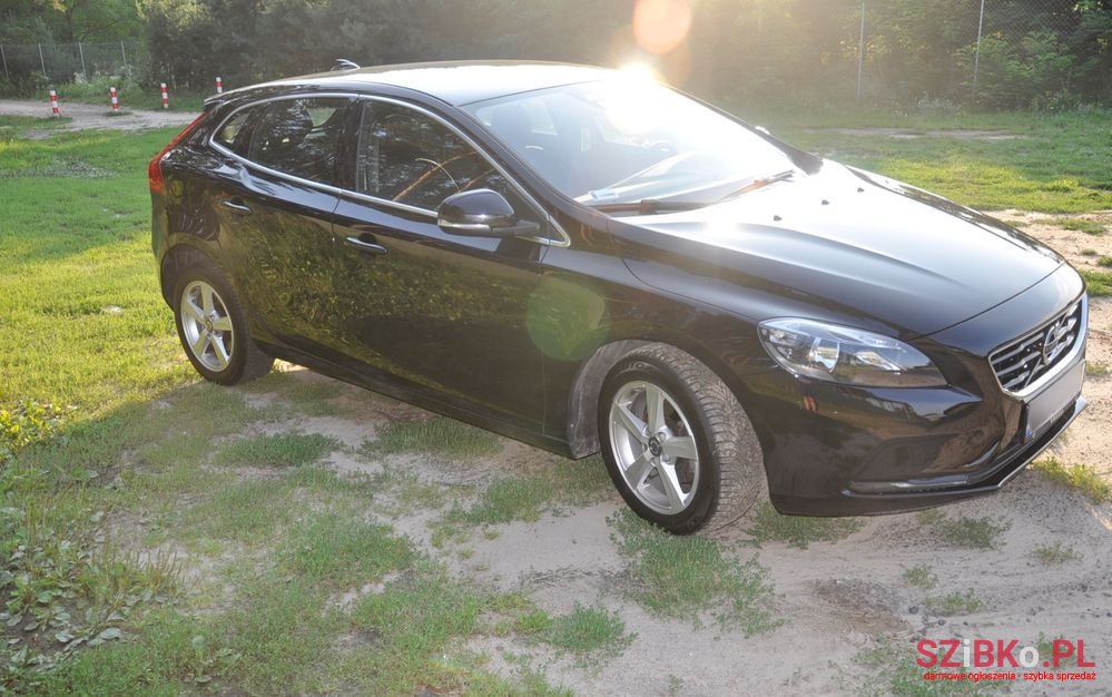 2015' Volvo V40 photo #3