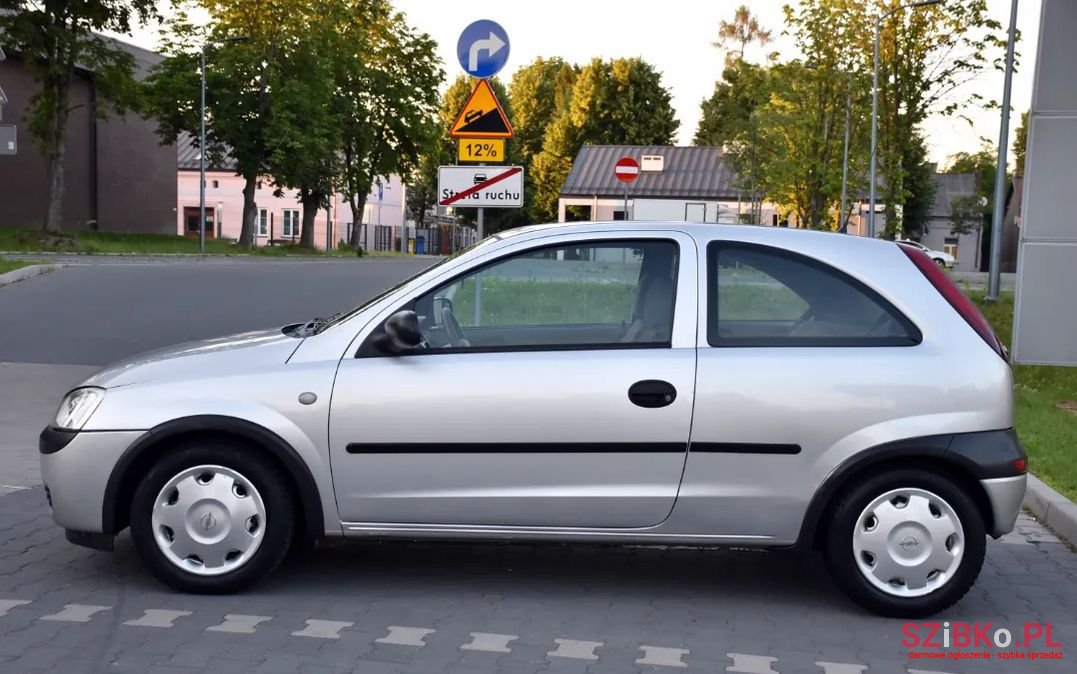 2001' Opel Corsa Comfort photo #6