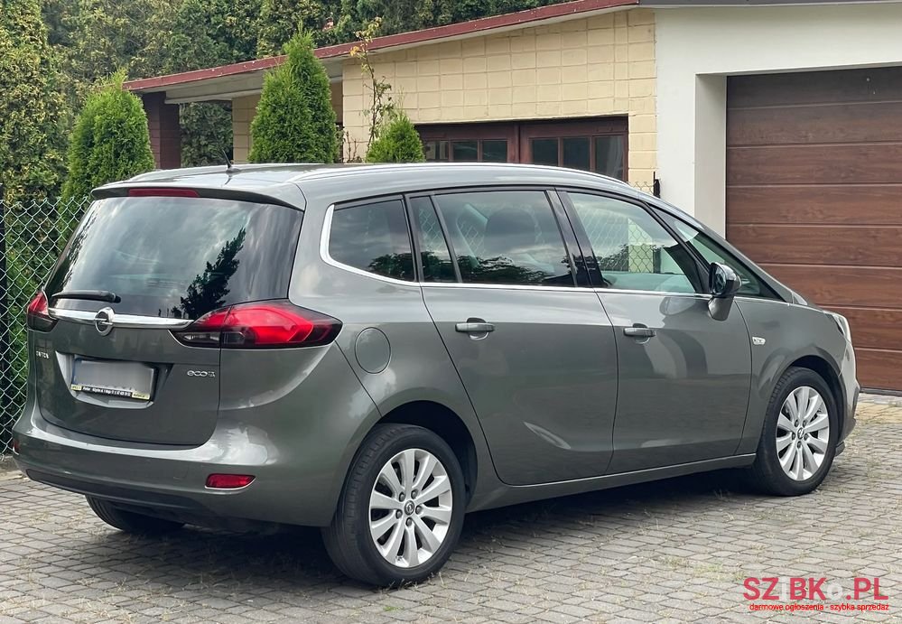 2016' Opel Zafira photo #6
