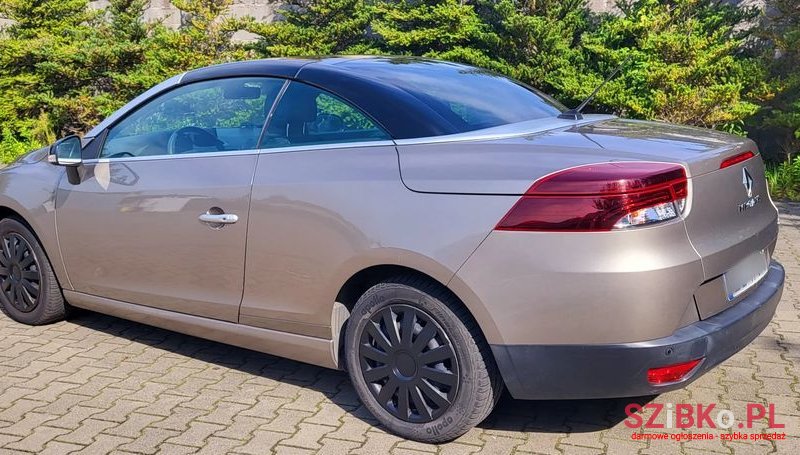 2011' Renault Megane Cc 1.9 Dci Privilege photo #3