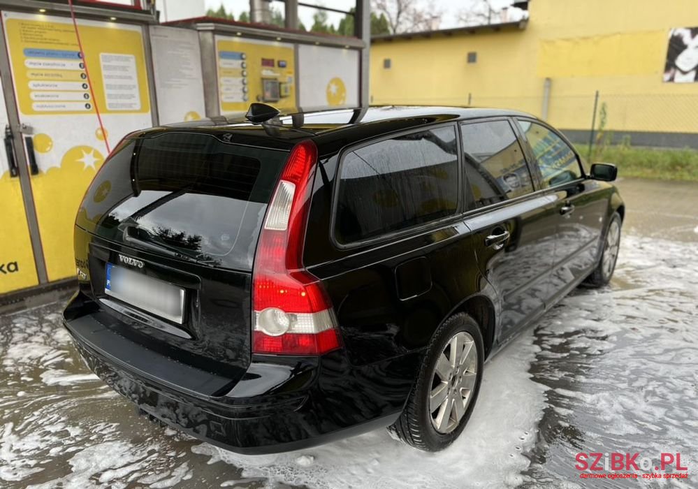 2005' Volvo V50 2.0D photo #5