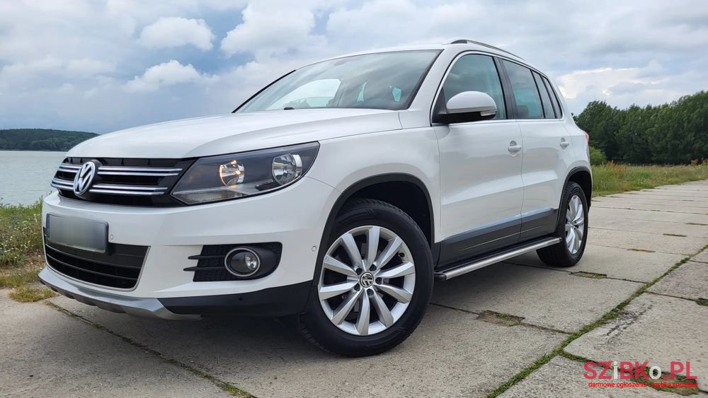2012' Volkswagen Tiguan photo #1