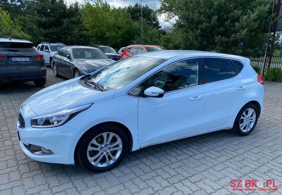 2014' Kia Ceed photo #3