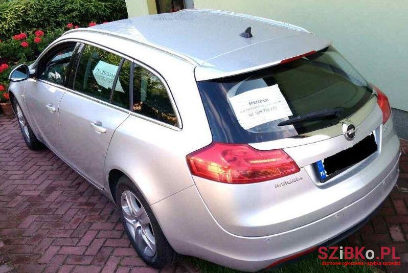 2011' Opel Insignia photo #2